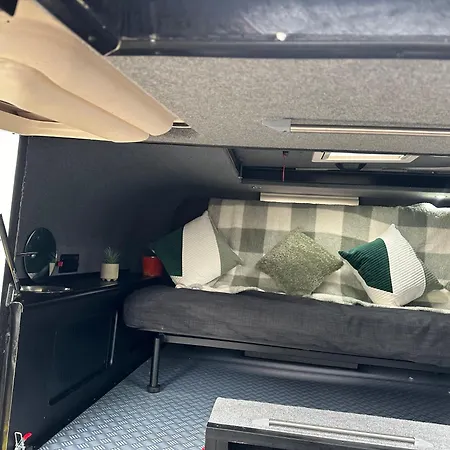 Jerry The Camper For Hire Self Tow To Your Destination In District Cumbria Luksusowy namiot *